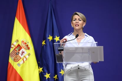 La vicepresidenta segunda y ministra de Trabajo, Yolanda Díaz, durante la rueda de prensa, este jueves en Madrid.