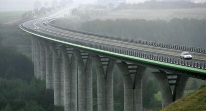 Imagen del viaducto Sacardon en Francia, operado por Sanef. 