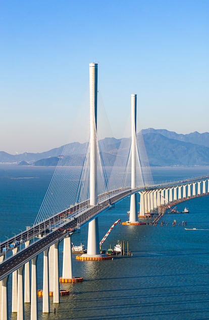 Vista aérea del pasaje atirantado de Huangmaohai, en la provincia china de Guangdong, extensión occidental del puente Hong Kong-Zhuhai-Macao.