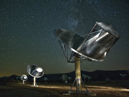 La misión del SETI, en California, es un organismo privado cuyas siglas significan “search for extraterrestrial intelligence” (búsqueda de inteligencia extraterrestre).