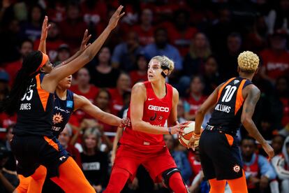 Delle Donne, en uno de los partidos de las finales de la WNBA de la temporada pasada entre Washington Mystics y Connecticut Sun