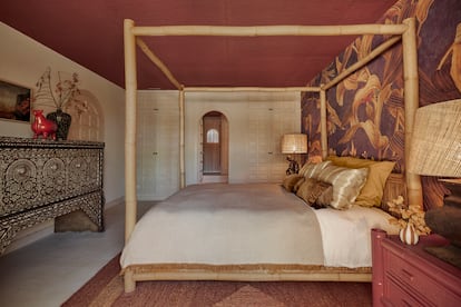 La habitación de invitados de la planta baja de la villa principal.