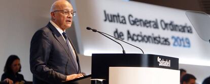  El Presidente del Banco Sabadell,Josep Oliu,durante su intervenci&oacute;n ante la Junta General Ordinaria de Accionistas celebrada en el ADDA de Alicante.