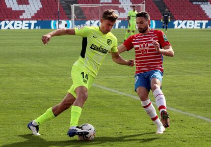 Llorente, ante Puertas.