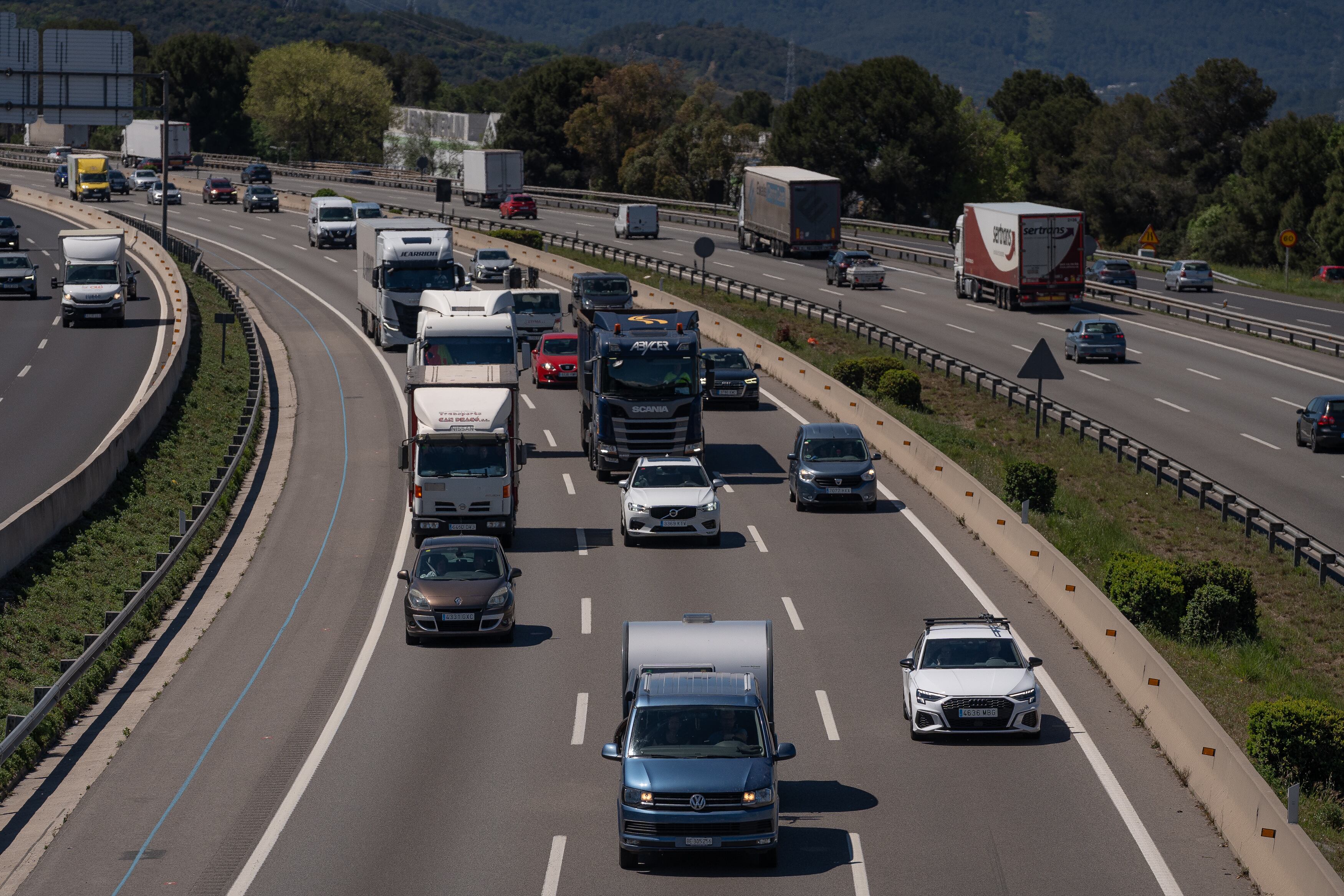 Detenido por homicidio por imprudencia grave el causante del accidente que dejó un muerto y siete heridos en la AP-7