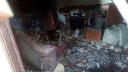 Interior de la vivienda afectada por la explosi&oacute;n de una caldera en Cintru&eacute;nigo, Navarra. 