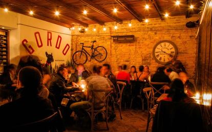 Comedor del restaurante Gordo, en el barrio de La Cuarta A, en Bogotá.