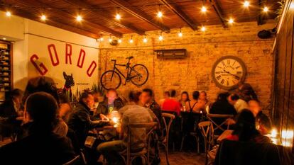 Comedor del restaurante Gordo, en el barrio de La Cuarta A, en Bogotá.