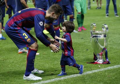 Piqué con su hijo