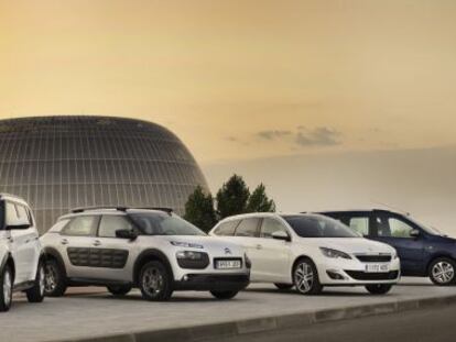 De izquierda a derecha, los turismos de precio econ&oacute;mico Kia Soul, Citro&euml;n C4 Cactus, Peugeot 308 SW y Dacia Lodgy. 