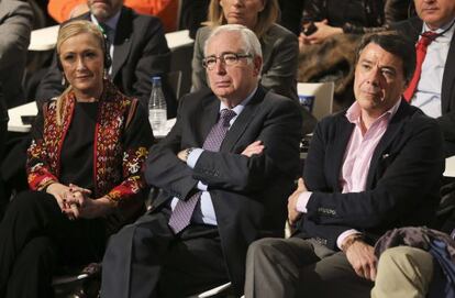 Cristina Cifuentes, Juan José Imbroda e Ignacio González (de izda a dcha) en la clausura de las jornadas sobre seguridad del PP, en Madrid.