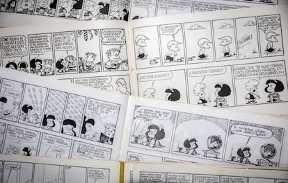 Páginas de los cómics de Mafalda editados por Lumen en los setenta.