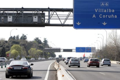 Radar fijo instalado en el kilómetro 7,750 de la carretera de A Coruña, en el sentido de entrada a Madrid.