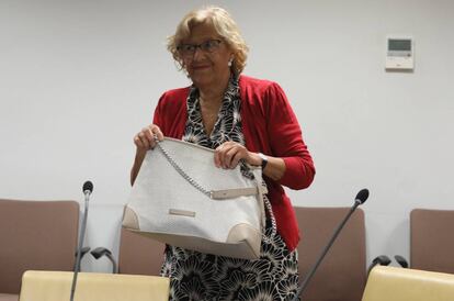 Manuela Carmena, este lunes en el Ayuntamiento de Madrid.