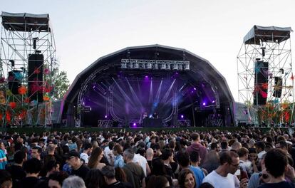 Asistentes a la segunda edición del Festival Paraíso que se celebró en el campus de la Universidad Complutense, en Madrid.