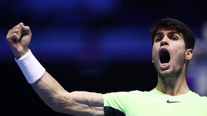 Alcaraz celebrates a point during the semifinals of the Masters Cup against Djokovic, last Saturday in Turin.