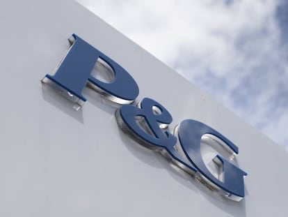 Logotipo de Procter and Gamble en sus oficinas de Cincinnati (Ohio). 