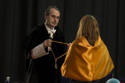 El rector de la Universidad Rey Juan Carlos de Madrid (URJC), Fernando Suárez, acusado de plagiar.