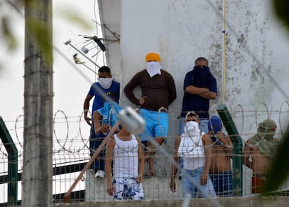 Un grupo de reos en un penal de Canc&uacute;n, donde se registr&oacute; una ri&ntilde;a.