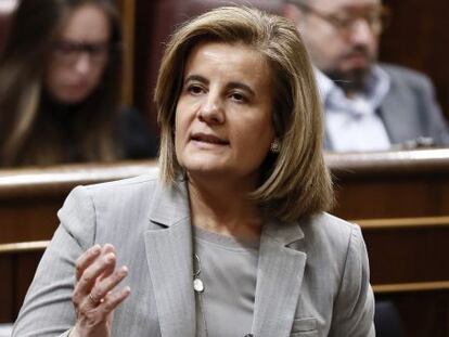 La ministra de Empleo y Seguridad Social, F&aacute;tima B&aacute;&ntilde;ez, durante una de sus &uacute;ltimas intervenciones en la sesi&oacute;n de control al Gobierno en el Congreso de los diputados.