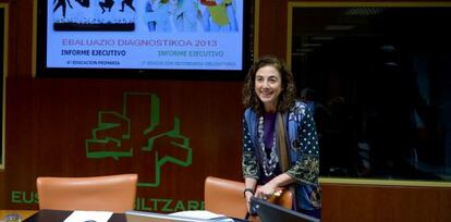 Cristina Uriarte, este miércoles, en la comisión de Educación del Parlamento vasco.