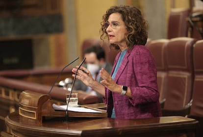 La ministra de Hacienda y Función Pública, María Jesús Montero, durante una intervención en el Congreso.