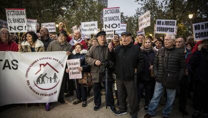 Protesta contra la decisión del Tribunal Supremo por el impuesto de las hipotecas, el pasado noviembre.