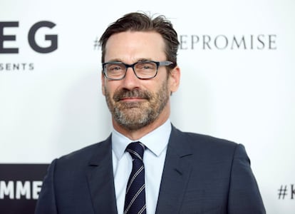 El actor Jon Hamm fue otro de los invitados al cumpleaños del músico.