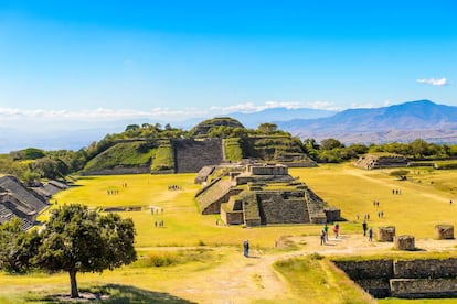 Vista de Monte Albán, un sitio arqueológico a ocho kilómetros de Oaxaca.