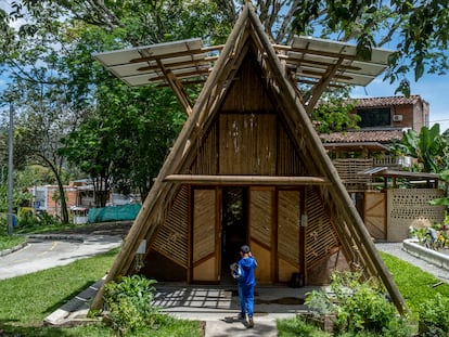 La primera escuela pública sustentable de Antioquia, Colombia.