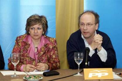 Gabriel Elorriaga, durante una rueda de prensa en Cuenca tras hacerse público el comunicado de las víctimas del terrorismo.