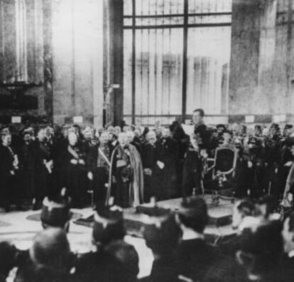 Alberto I inaugura en 1910 el nuevo edificio del museo creado por su tío, el Rey Leopoldo II.