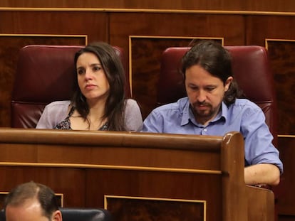 Irene Montero y Pablo Iglesias, en el pleno del Congreso del pasado día 27.