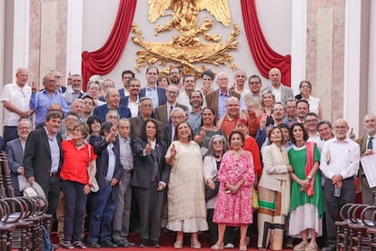 Xóchitl Gálvez se reúne con un grupo de académicos, el 20 de mayo de 2024.