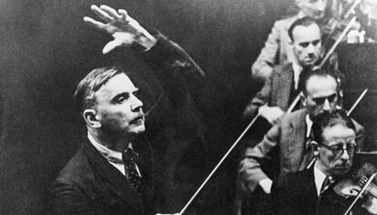 Othmar Schoeck dirige a la Orquesta de La Scala en el Festival de Lucerna en 1941.