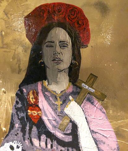 Tal es la admiración que ha despertado Rosalía, que incluso crean obras inspiradas en ella. El artista TVBoy pintó al poco de empezar el 2019 la imagen de la cantante como si fuese una santa en el Fossar de les Moreres, en Barcelona.