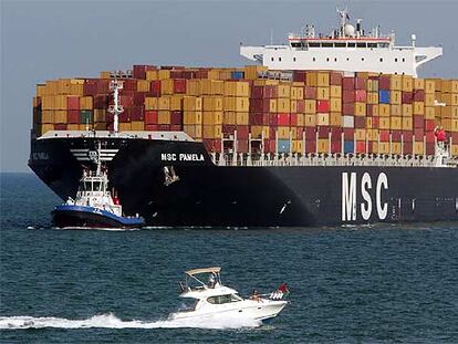 El barco portacontenedores más grande del mundo