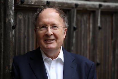 Gregory Winter, después de recibir el Nobel de Química.