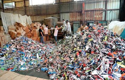 2,5 milhões de postos de trabalho foram destruídos pelo mercado negro de falsificações nos países do G20, segundo estimativas da Câmara Internacional de Comércio