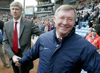 Alex Ferguson (en primer plano) y Arsène Wenger, en un partido Manchester United-Arsenal.