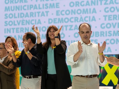 La presidenta de Junts, Laura Borràs, junto al secretario general, Jordi Turull, durante el pasado congreso del partido.