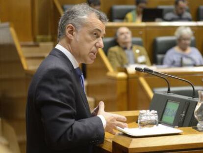 El lehendakari en la tribuna del Parlamento vasco