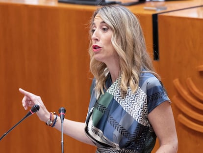 La candidata del PP a la presidencia de la Junta de Extremadura, María Guardiola, interviene en la segunda sesión del debate de su investidura, el pasado viernes 20 de julio en la Asamblea.