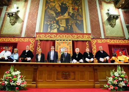 Mesa que presidió el inicio del curso académico de la Universidad de Deusto.