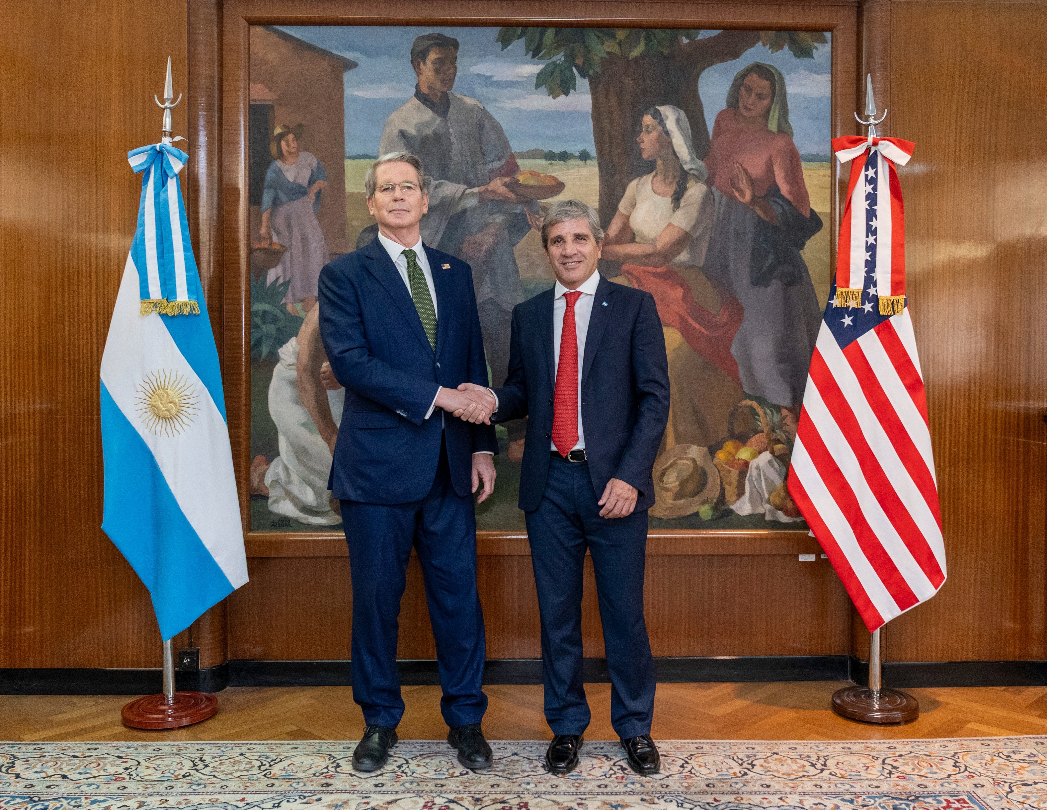 Milei busca asegurar el respaldo de Estados Unidos en el inicio de la carrera electoral