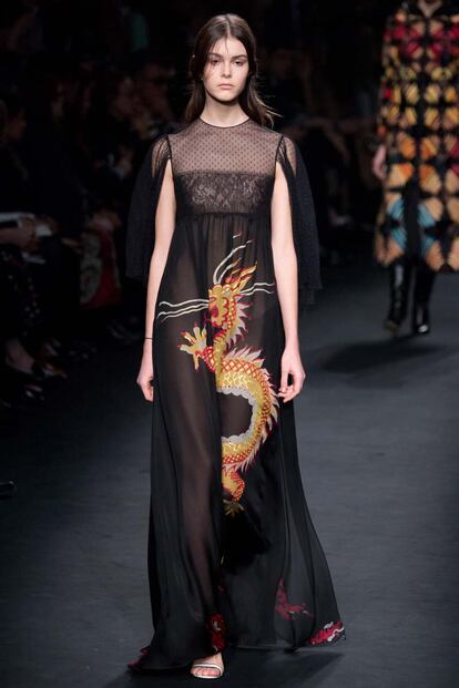 desfile valentino otoño invierno 2015 2016 paris fashion week