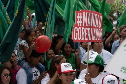 Militantes del PRI en un evento del candidato Manolo Jiménez