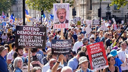Manifestación en Londres contra el cierre del Parlamento británico.