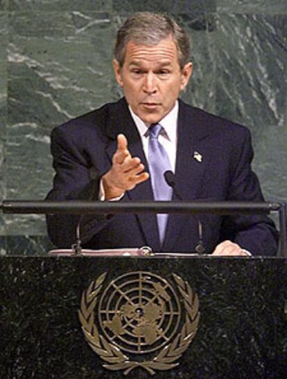 El presidente de EE UU, George W. Bush, pide al mundo "acción" contra el terrorismo en la ONU en 2001.