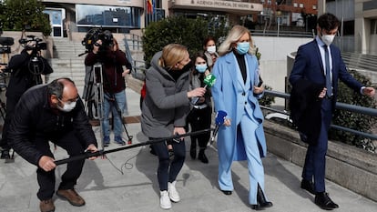 La expresidenta madrileña Cristina Cifuentes sale de la Audiencia Provincial, el 15 de febrero pasado.